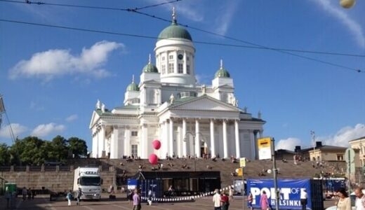 フィンランドが舞台の映画「雪の華」～青と赤の世界と北欧のインテリア